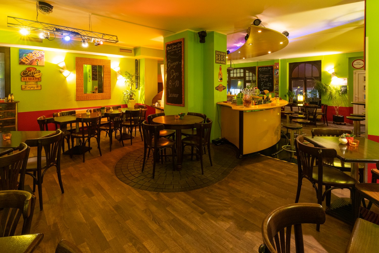 MIRO - Restaurant & Bar